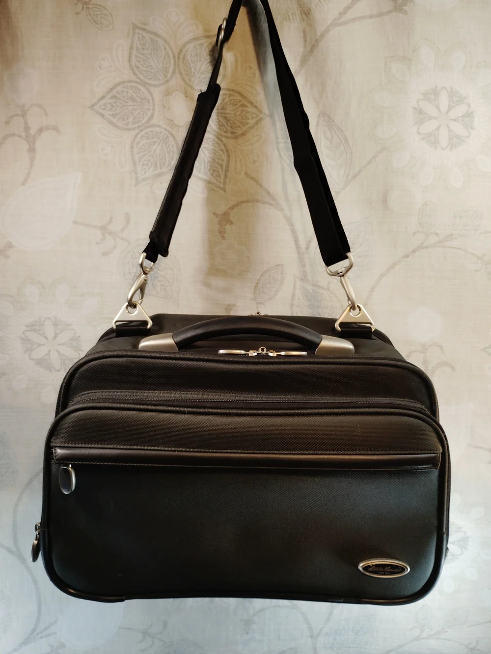 Eddie Bauer Dk Grey&Black Travel/Messenger/Laptop Bag W/Shoulder Strap